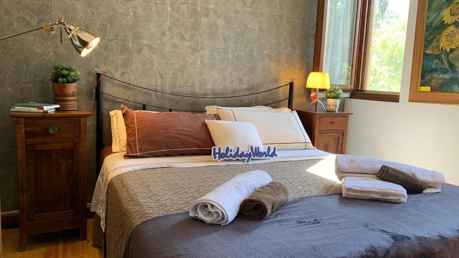 La Volpe E L'Iris By Holiday World Casa Allegri شقة